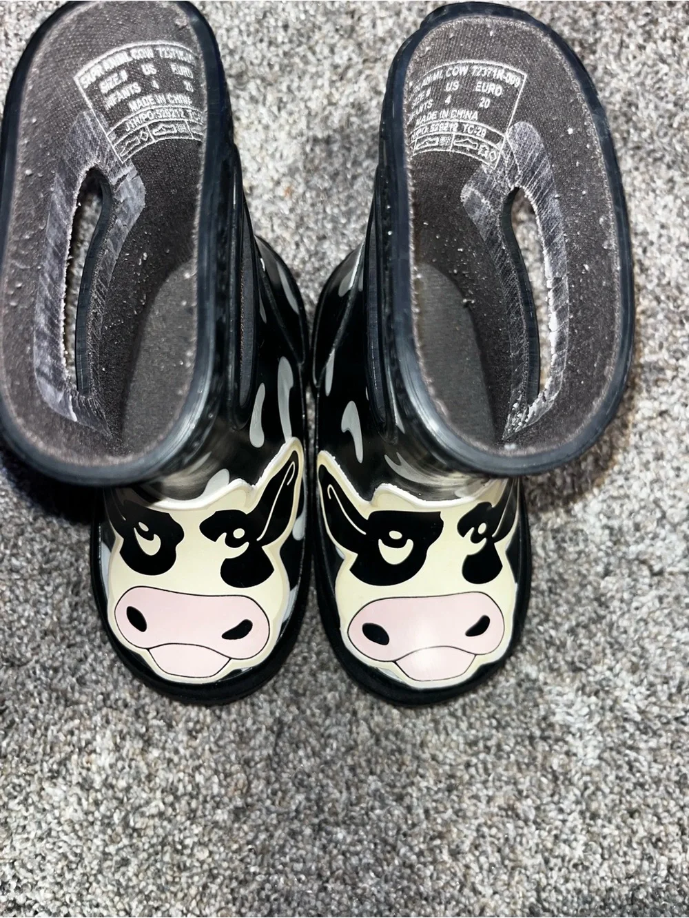 Bogs cow rain boots 4c